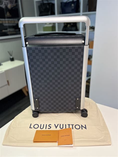 guinzaglio cane louis vuitton|Horizon 55 Damier Graphite Canvas .